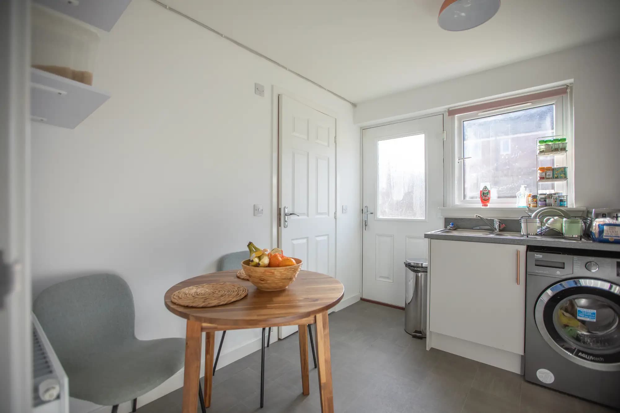 property photo 8 of 36