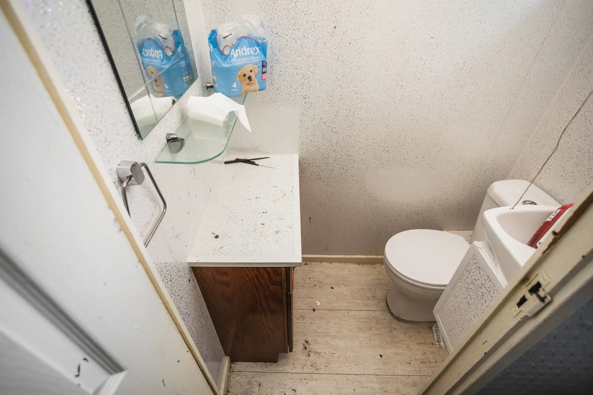 property photo 10 of 16