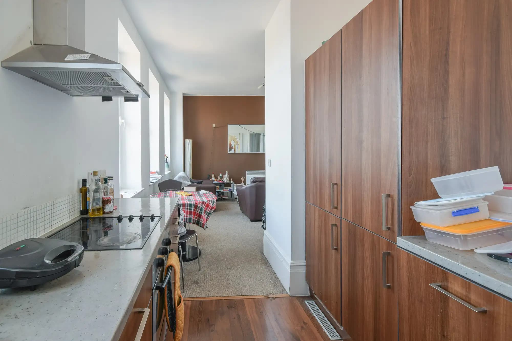 property photo 4 of 15