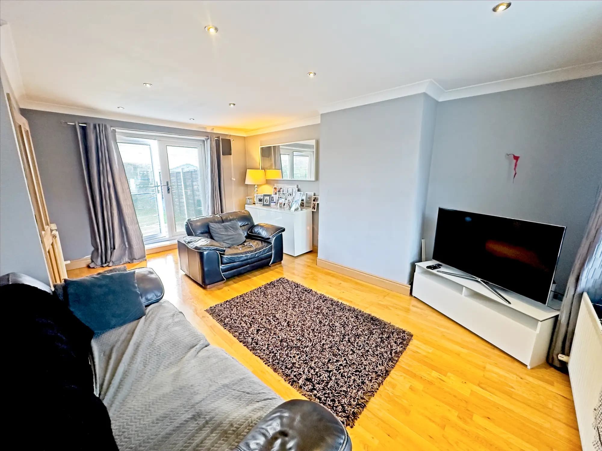 property photo 5 of 37