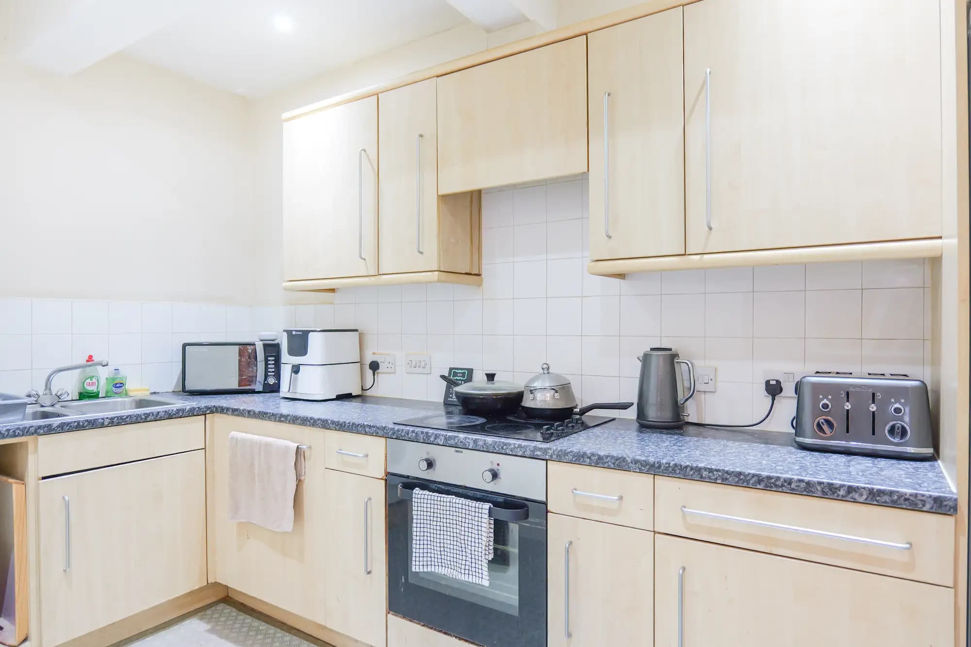 property photo 4 of 20