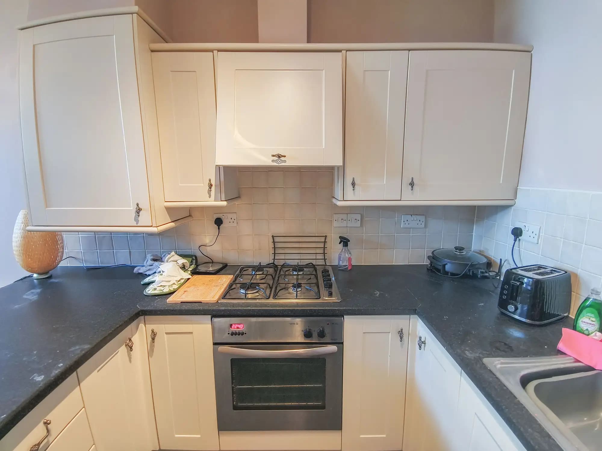 property photo 5 of 16