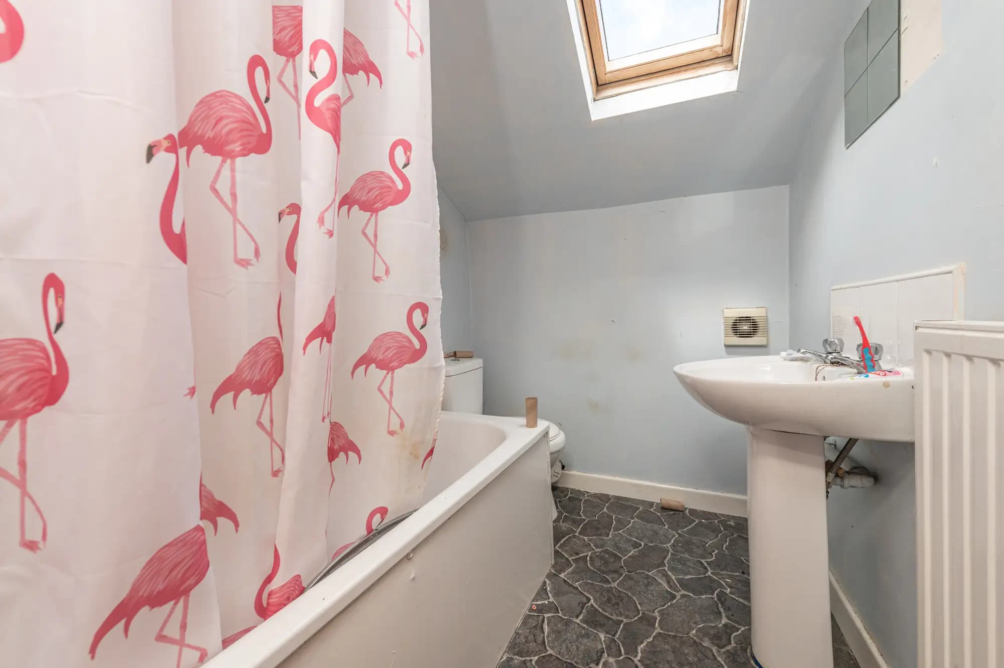 property photo 6 of 23