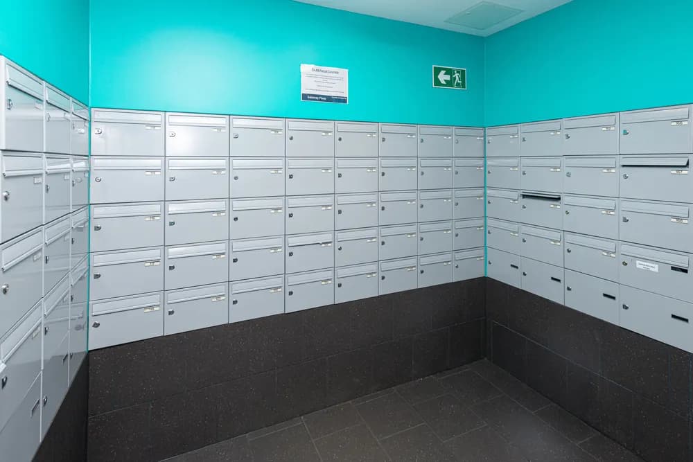 property photo 16 of 19