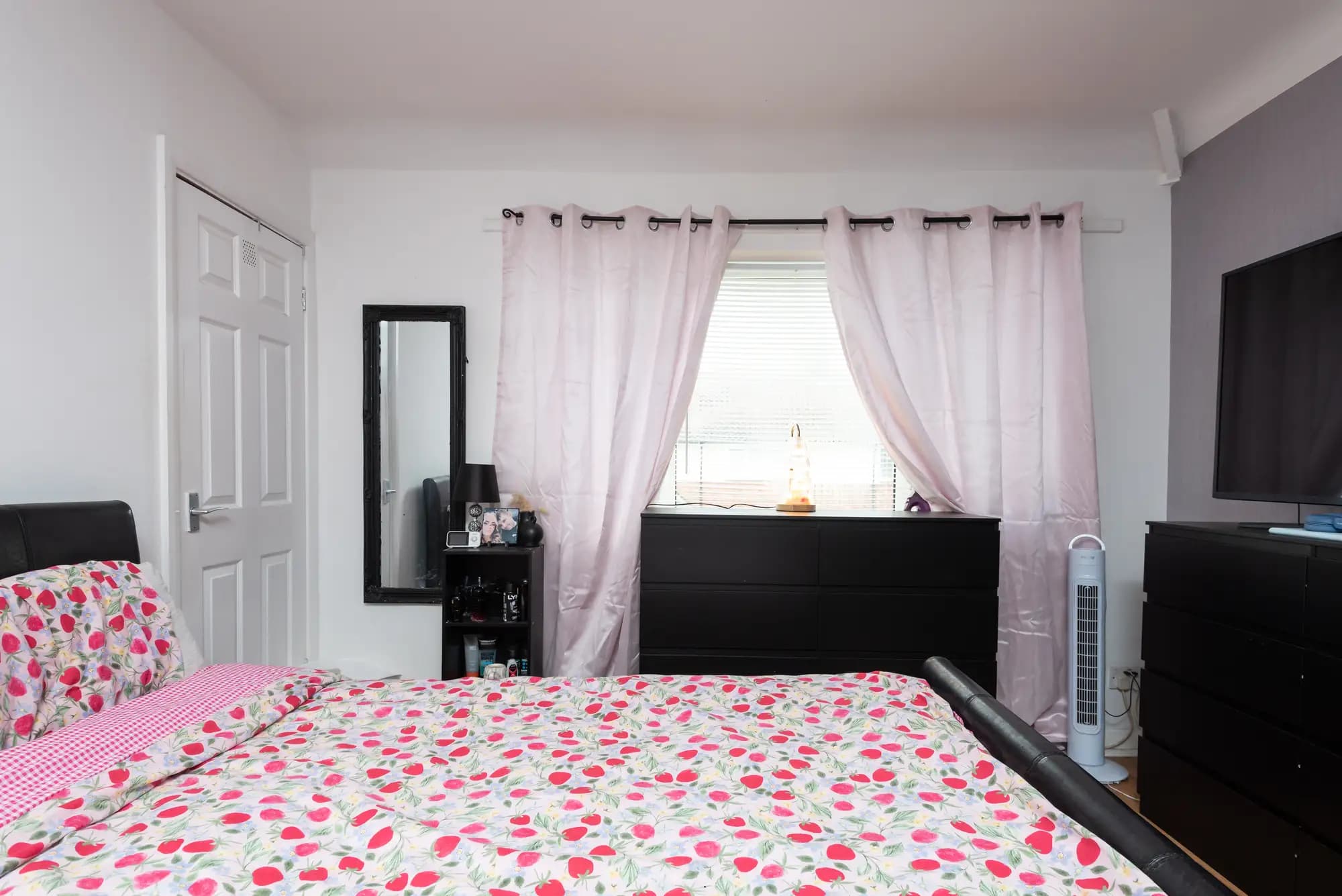 property photo 17 of 27