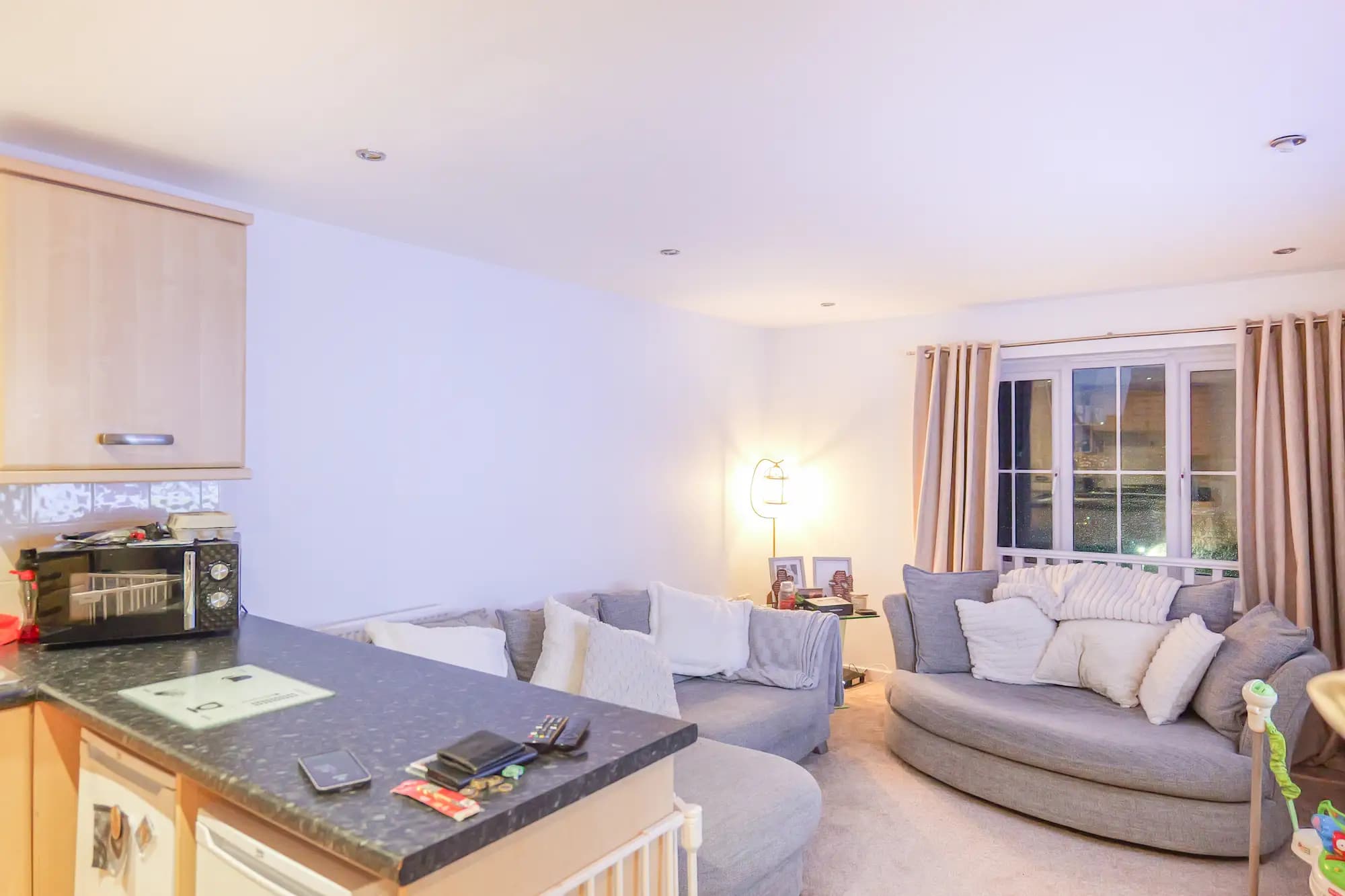 property photo 4 of 19