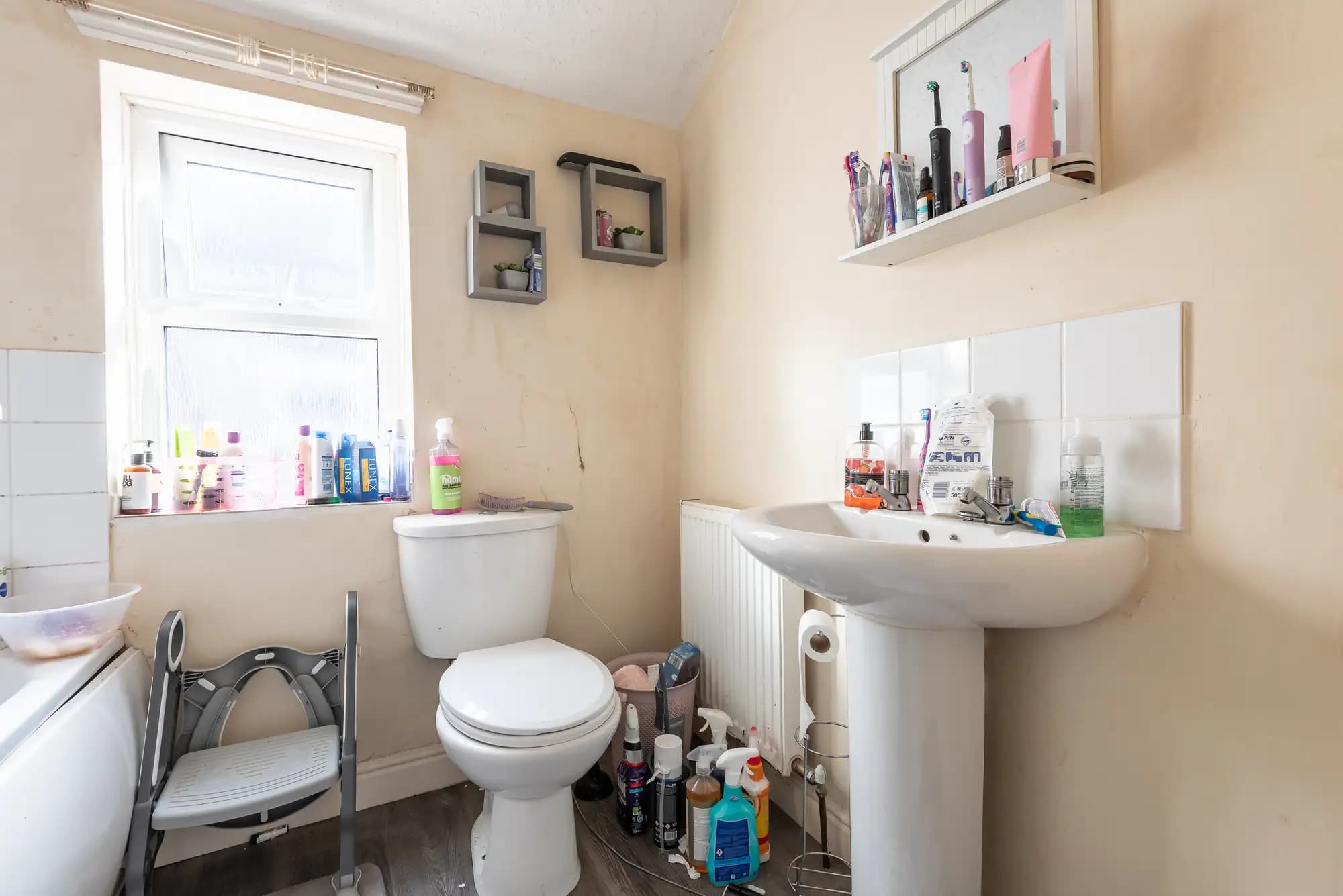 property photo 12 of 29