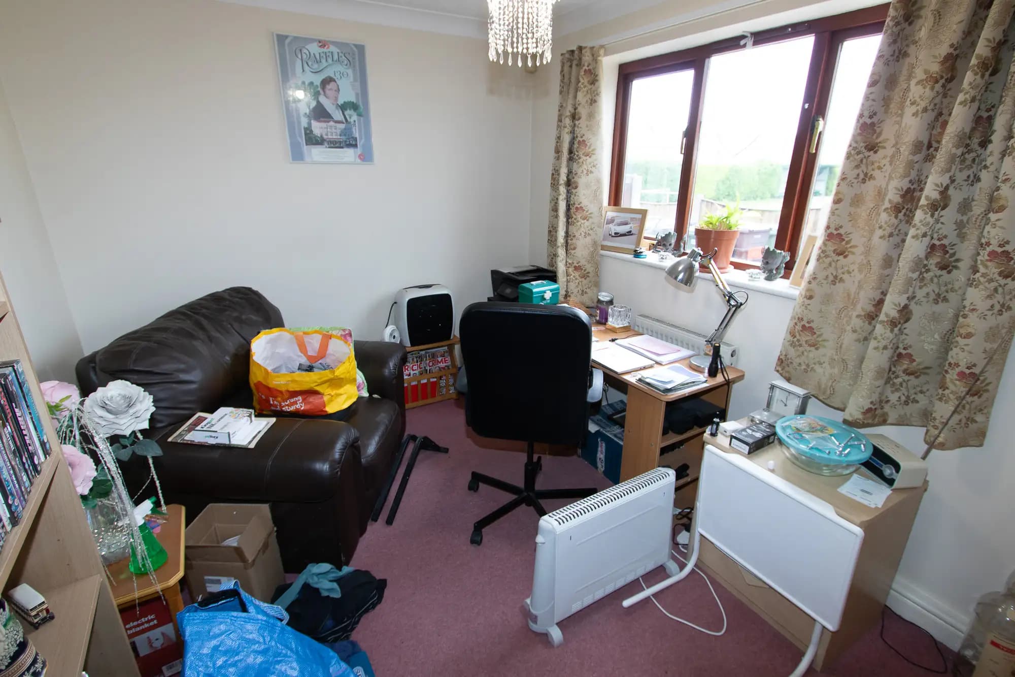 property photo 8 of 12