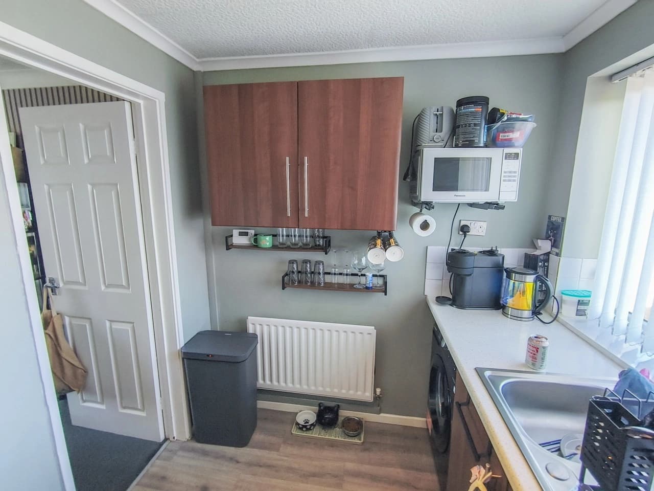 property photo 6 of 16