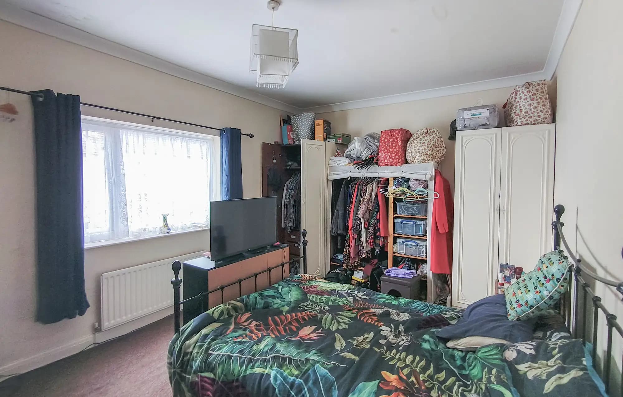 property photo 11 of 16