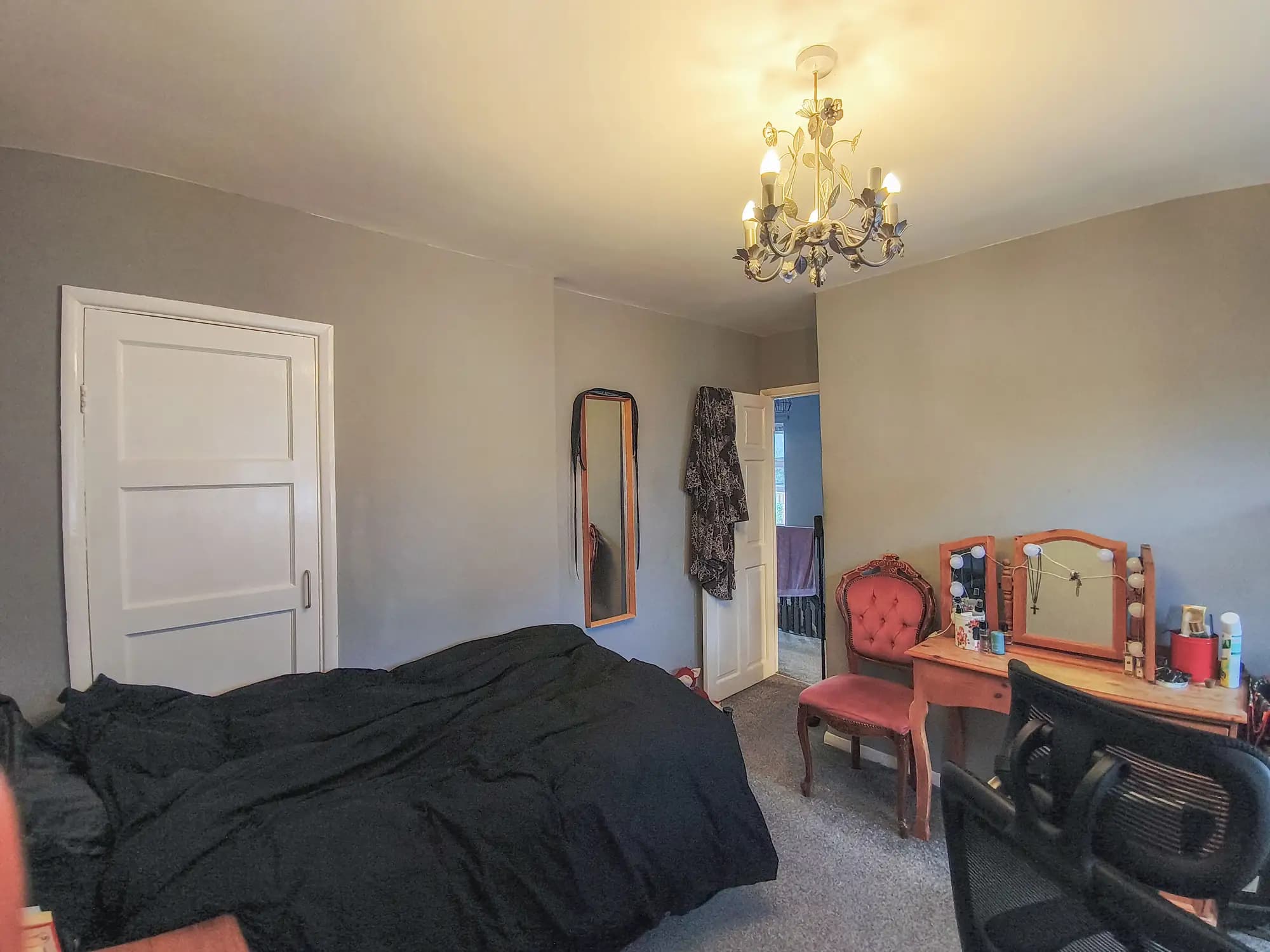 property photo 15 of 21