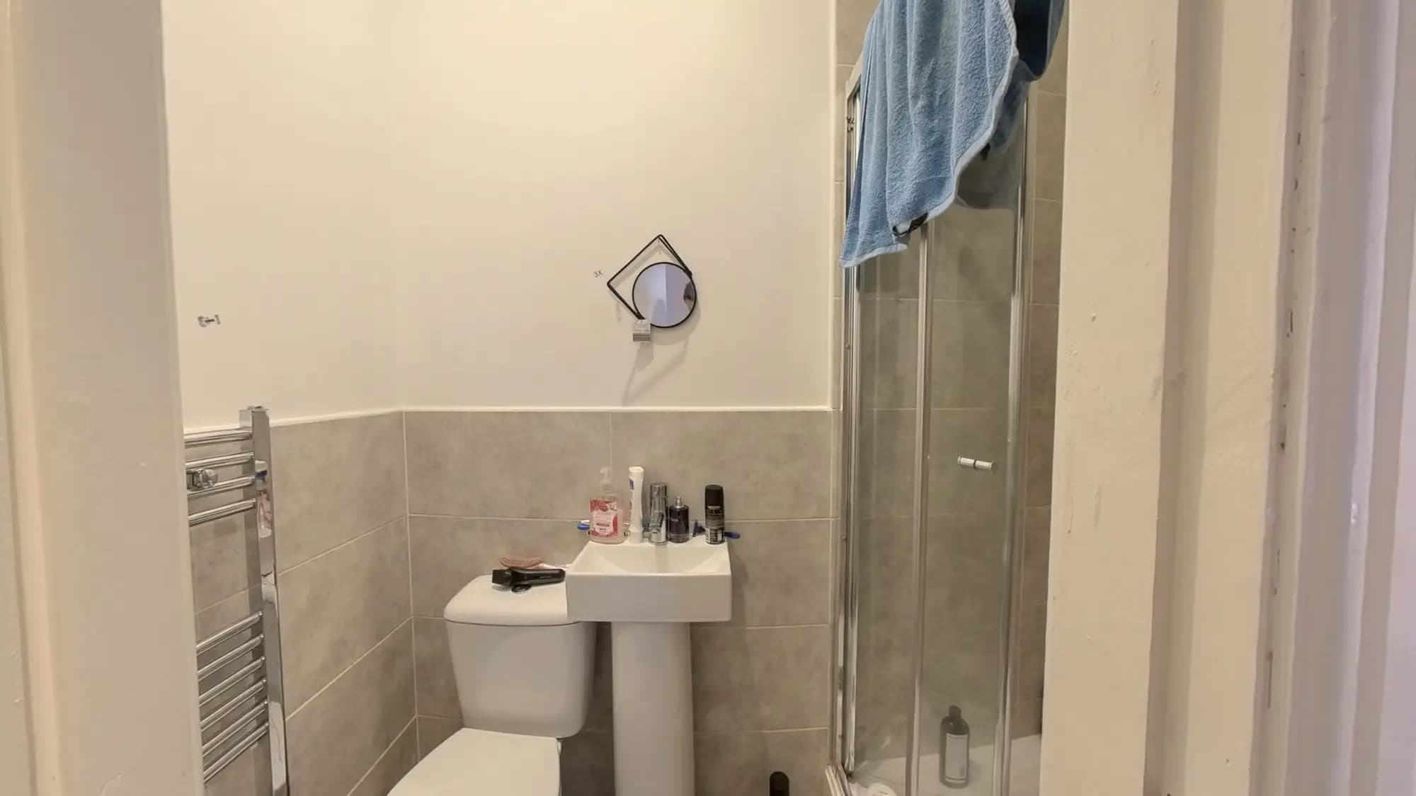 property photo 5 of 25