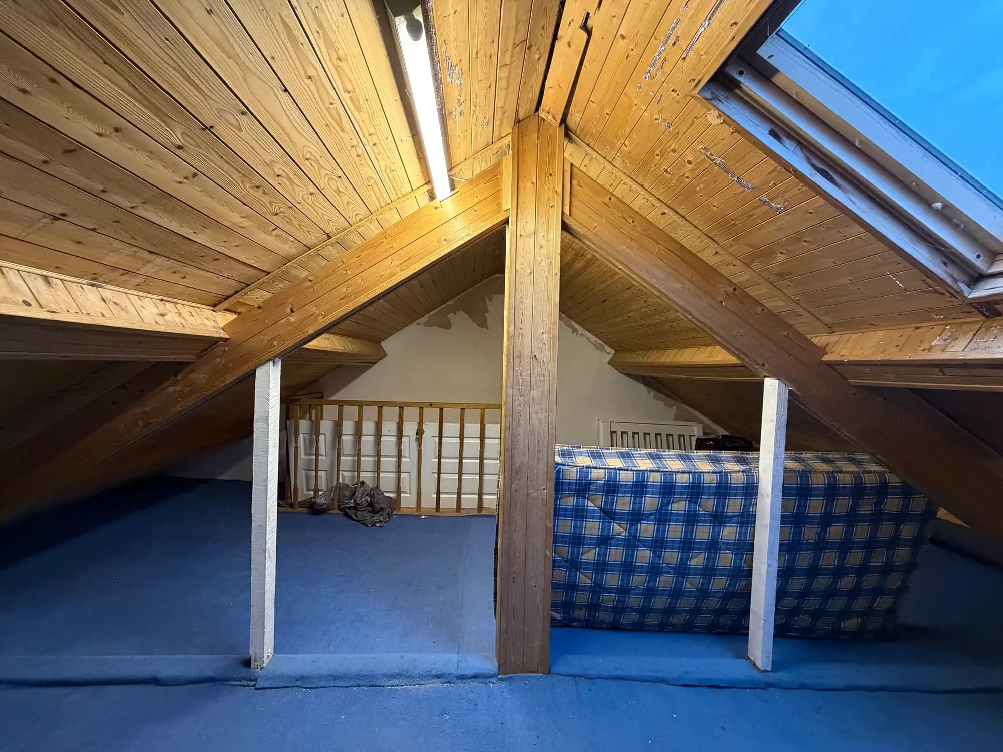 property photo 20 of 27