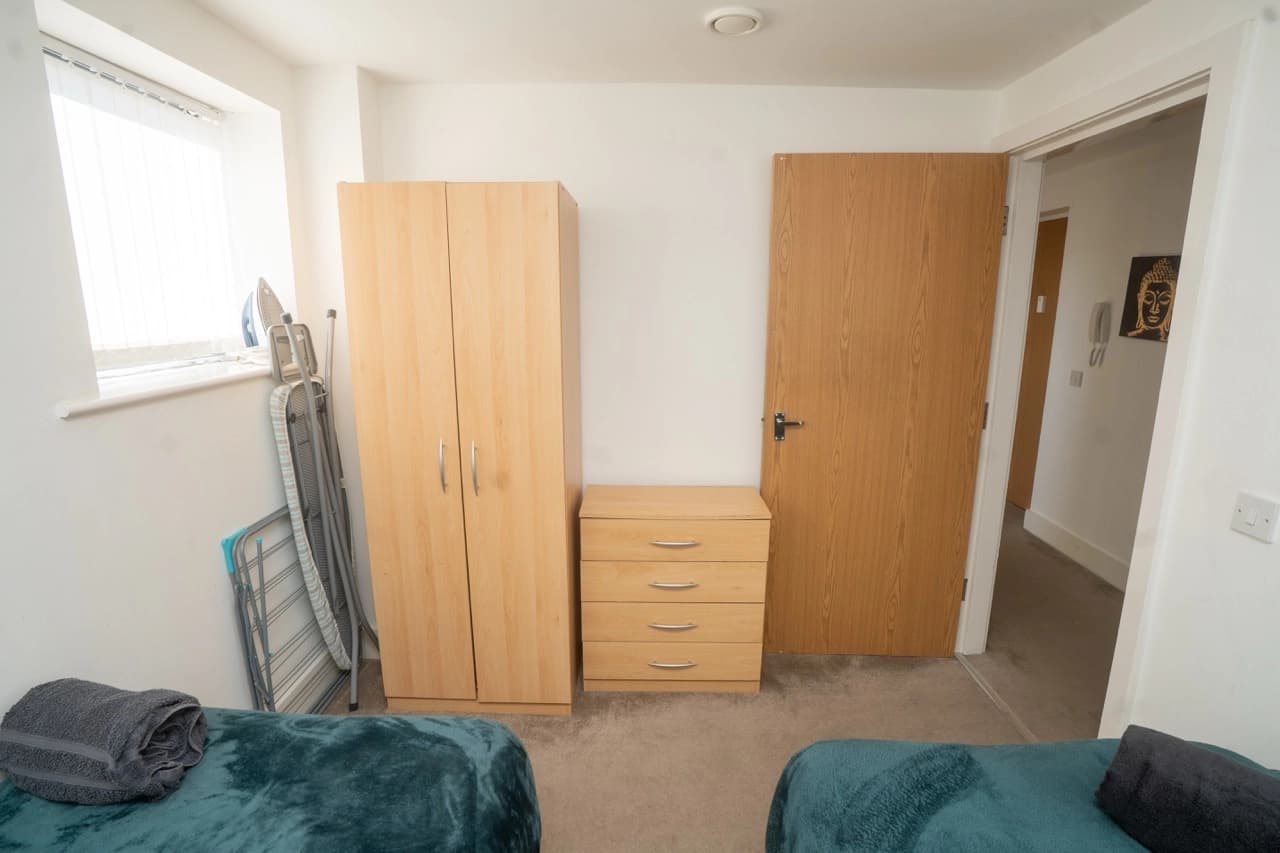 property photo 16 of 24