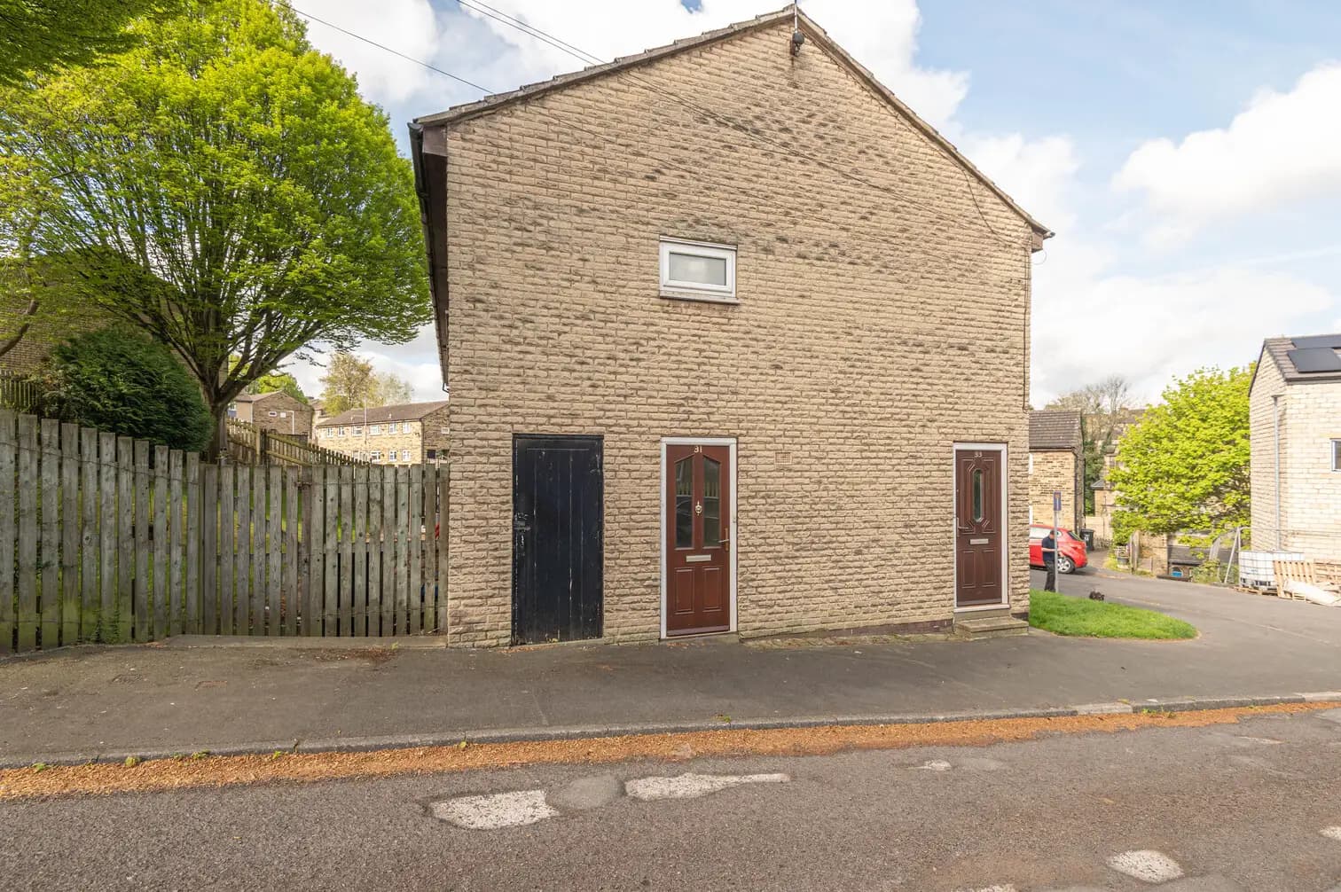 property photo 12 of 15