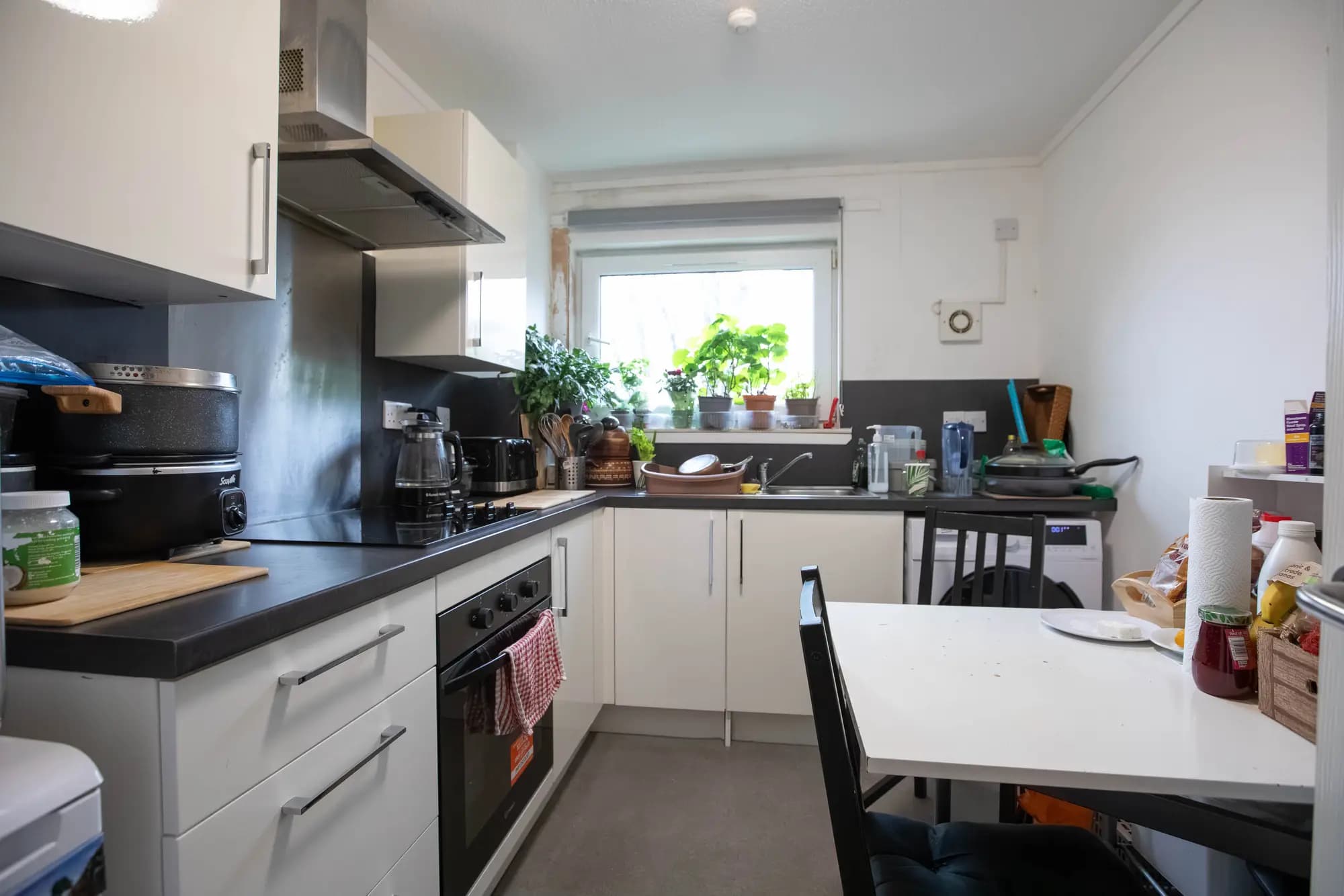 property photo 7 of 28