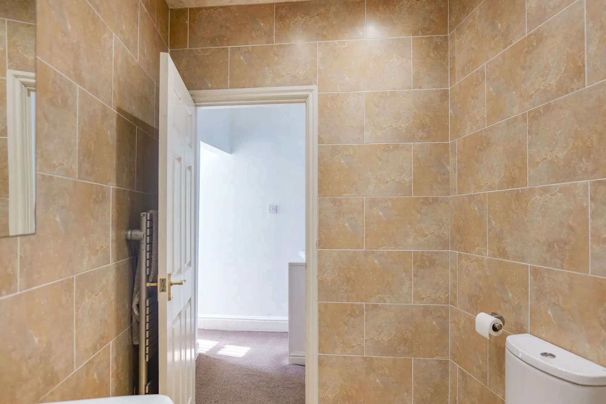 property photo 14 of 31