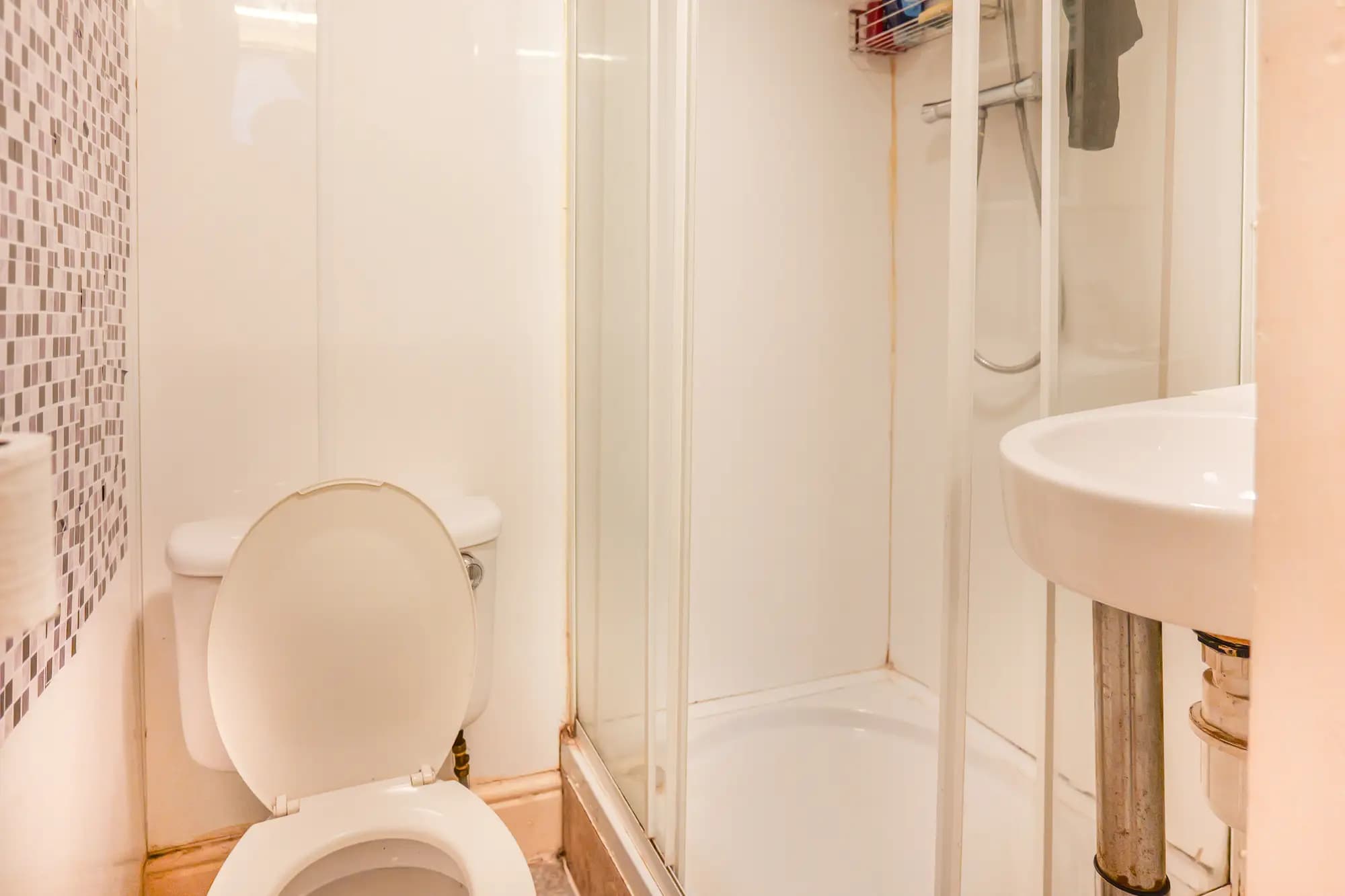 property photo 9 of 28