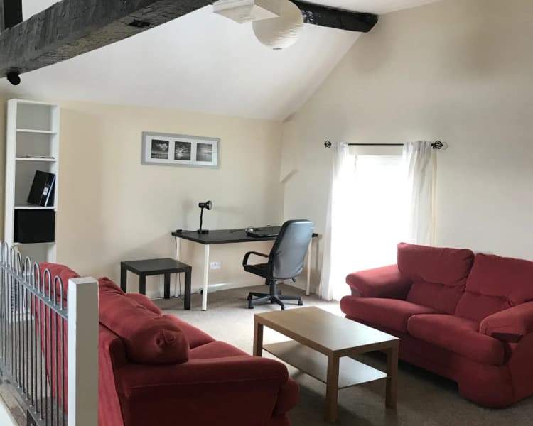 property photo 6 of 15