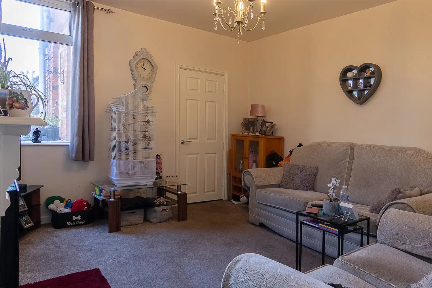 property photo 4 of 27