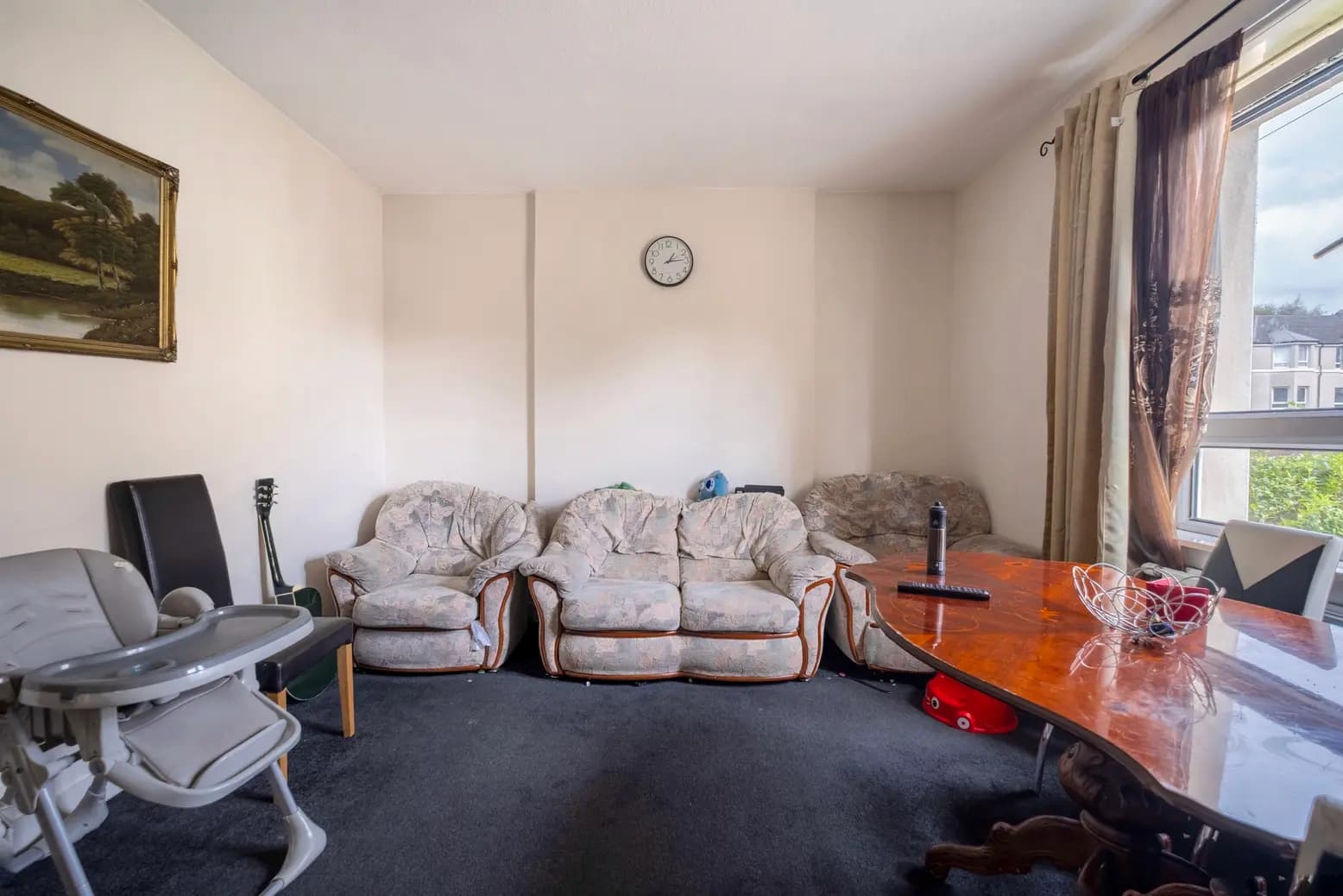 property photo 3 of 28