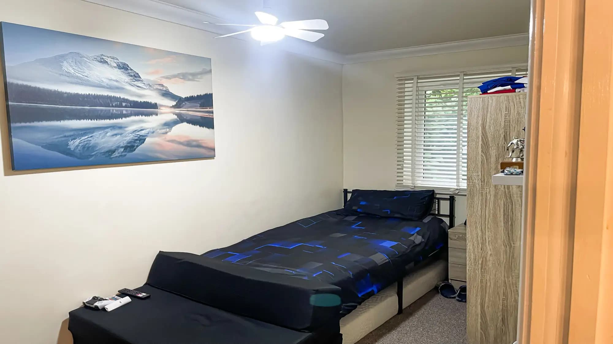 property photo 13 of 23