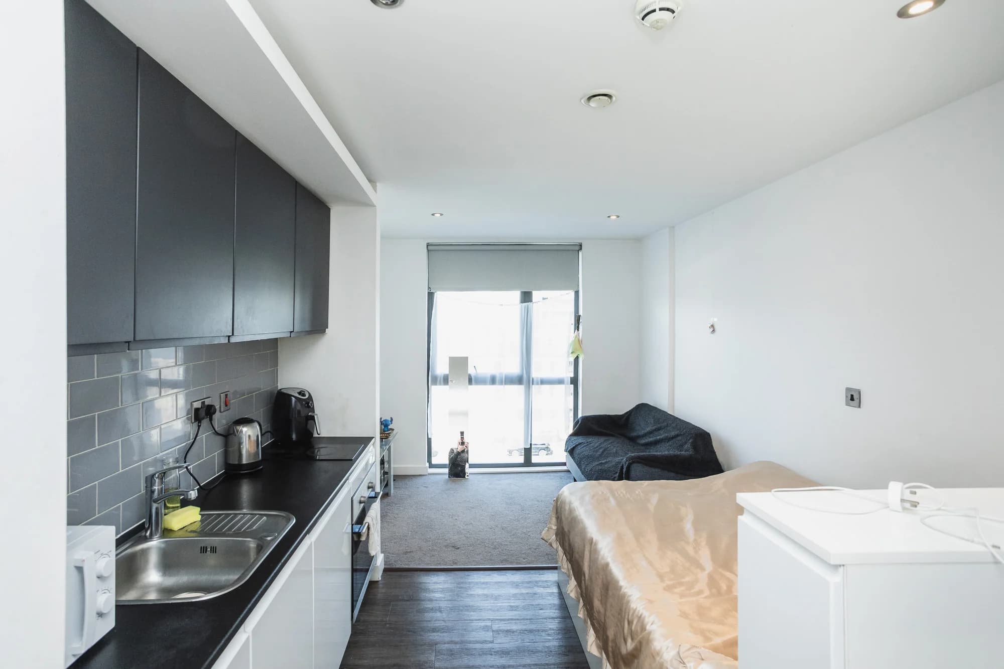 property photo 5 of 19