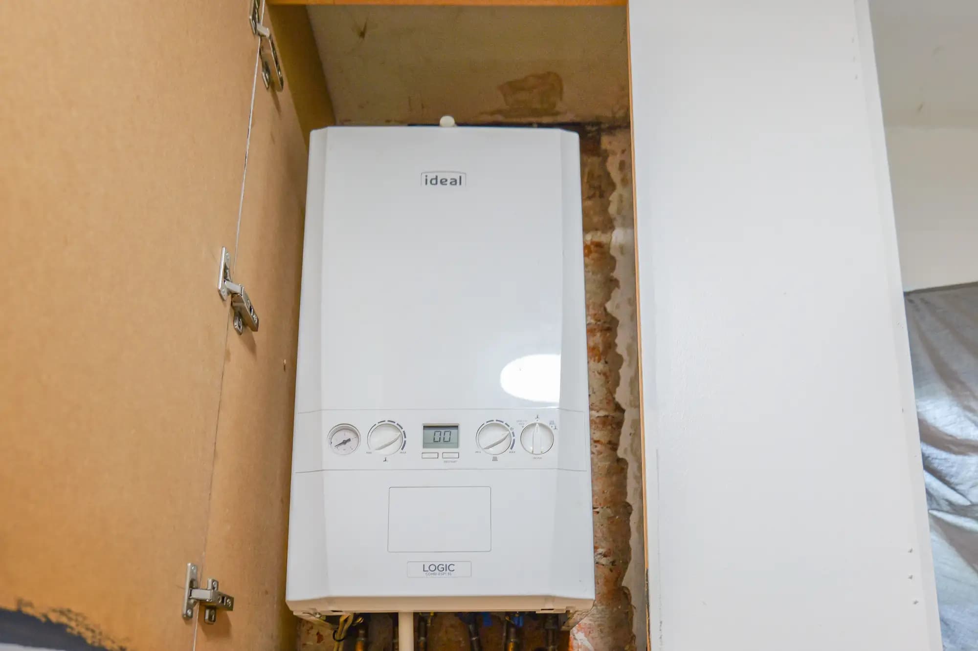 property photo 13 of 18