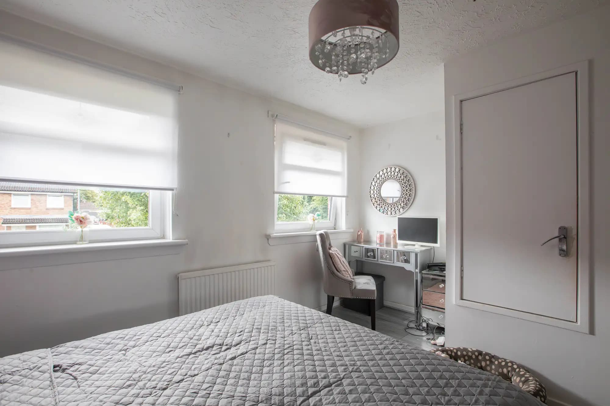 property photo 17 of 33