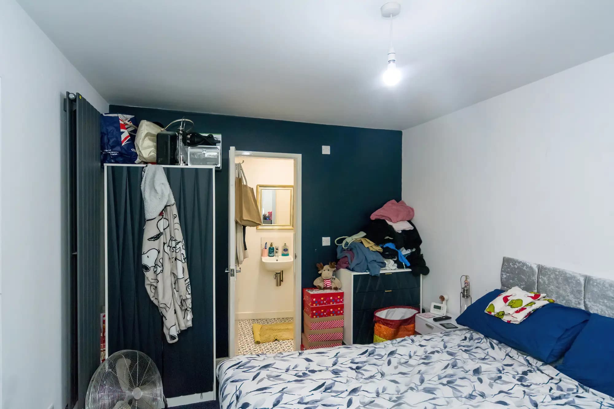 property photo 20 of 38