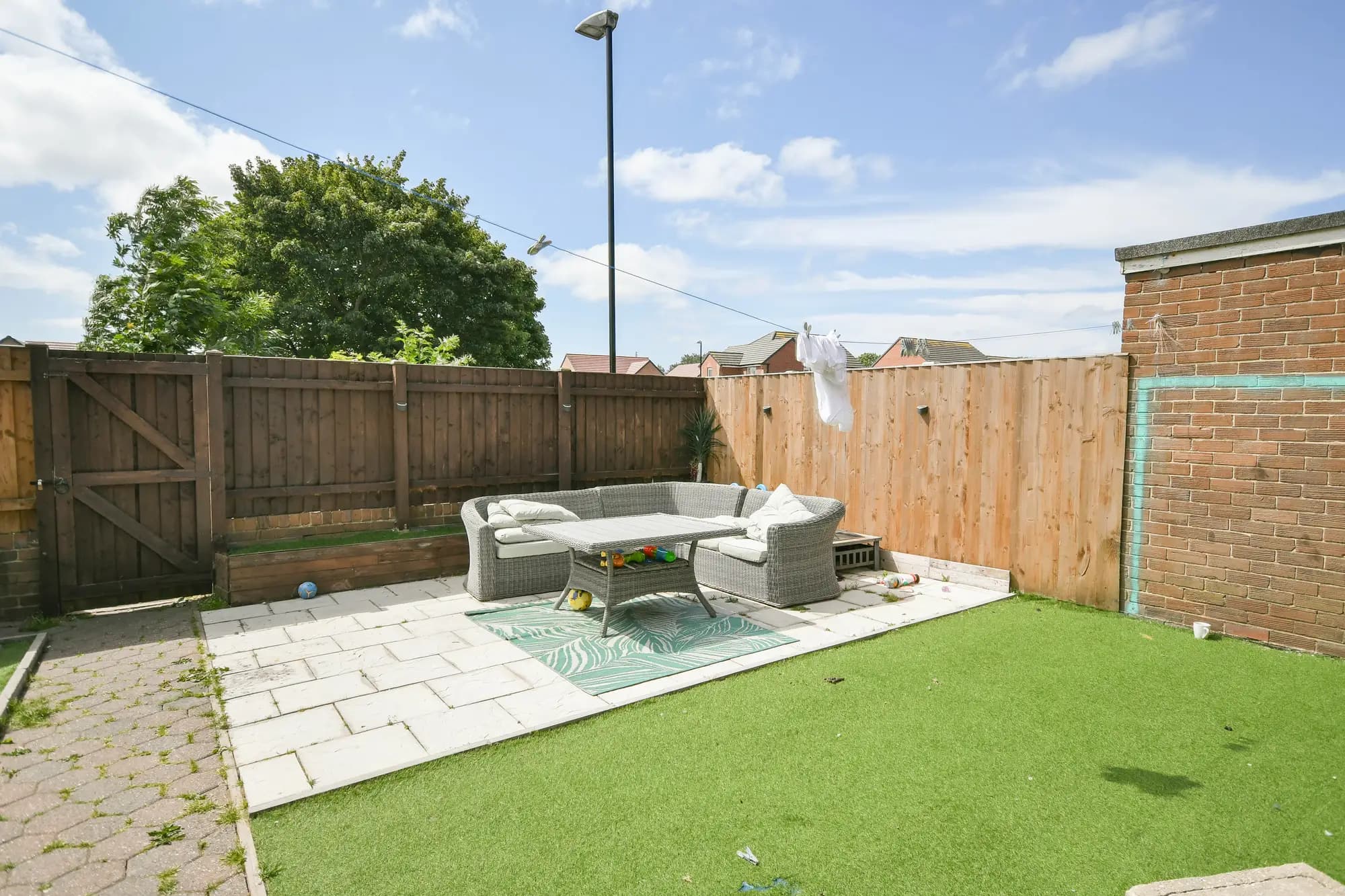 property photo 21 of 25