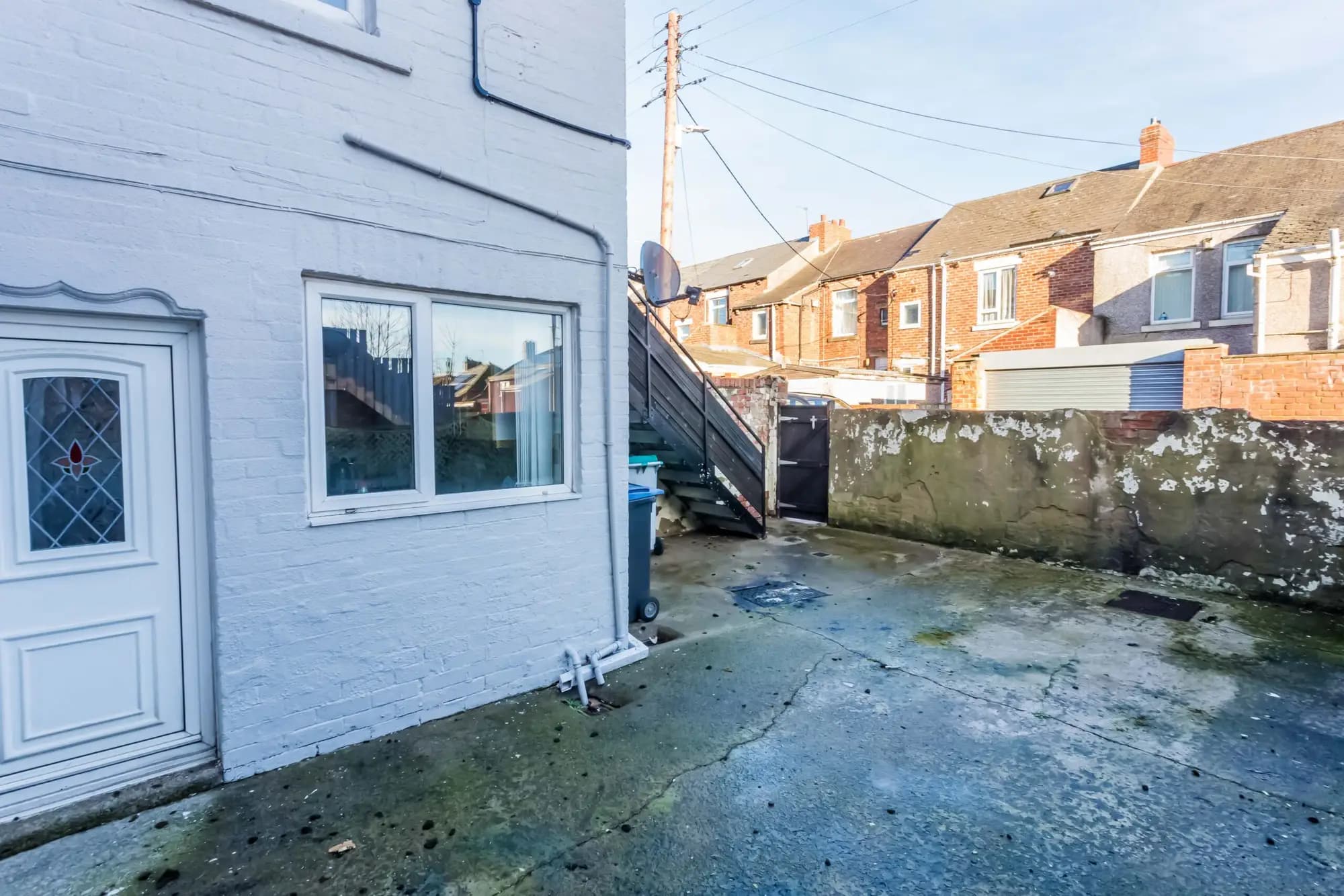 property photo 14 of 18