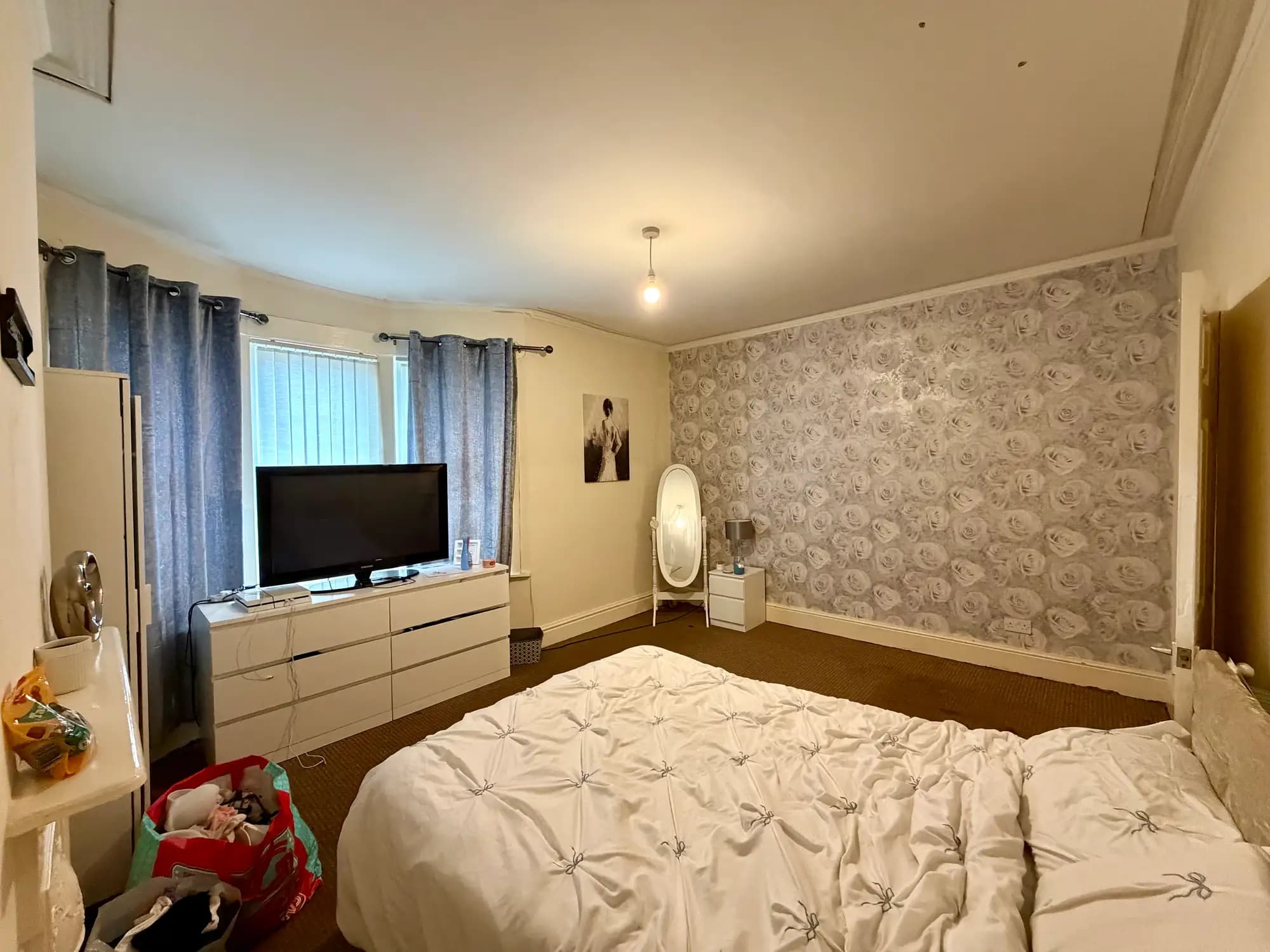 property photo 17 of 26