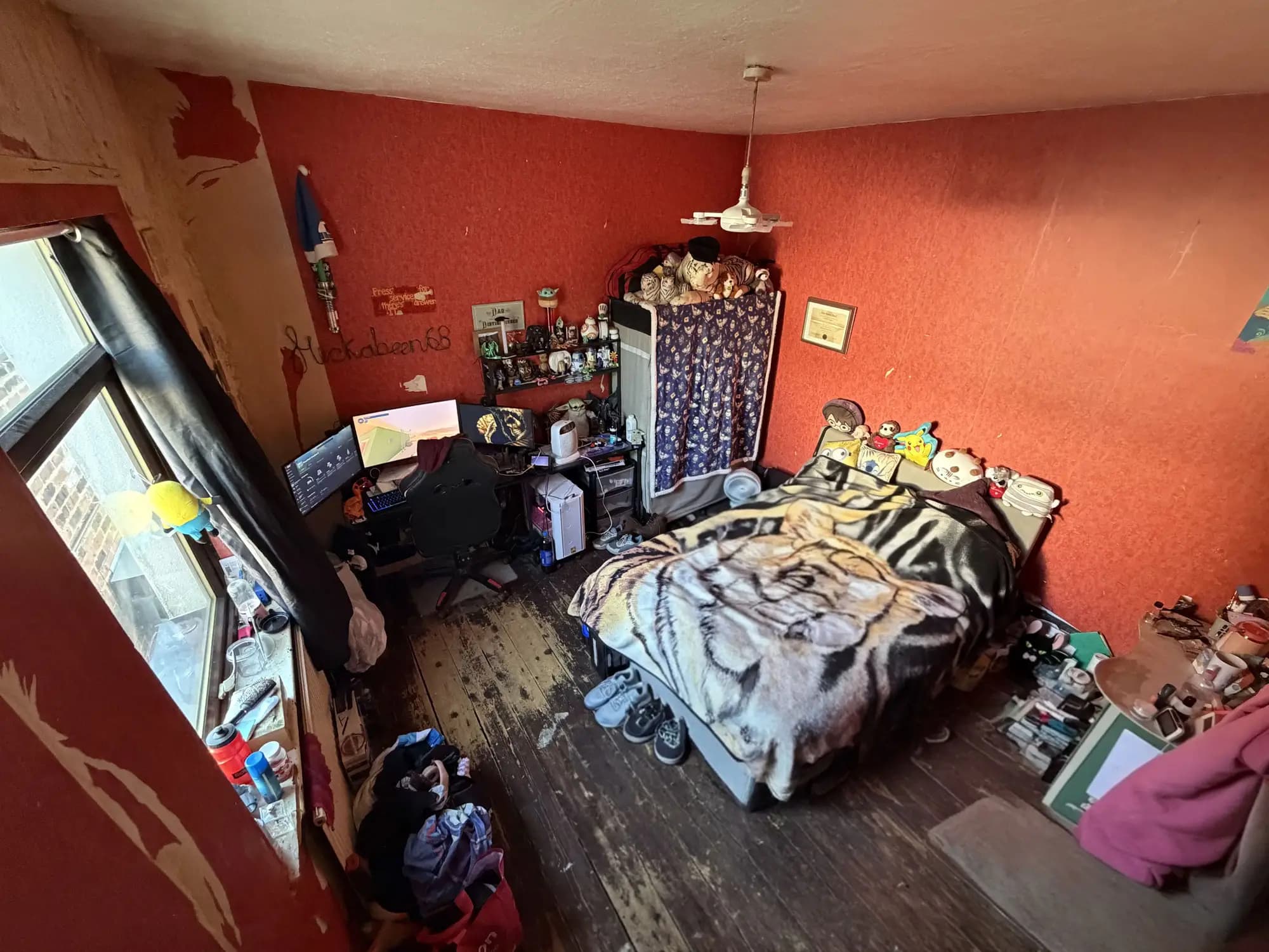 property photo 10 of 16