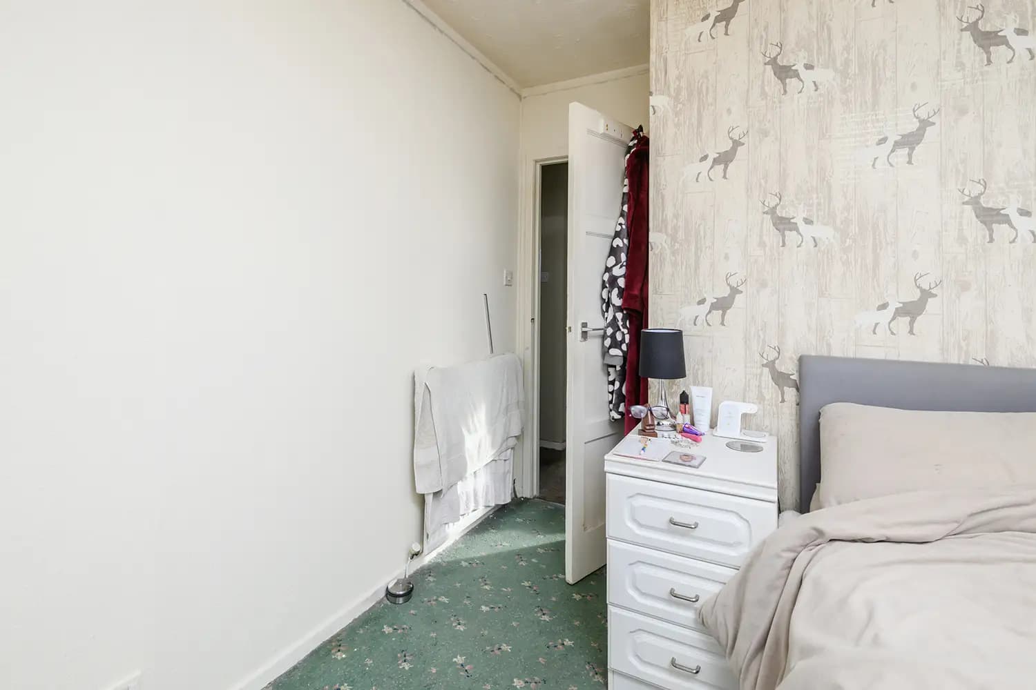 property photo 16 of 27