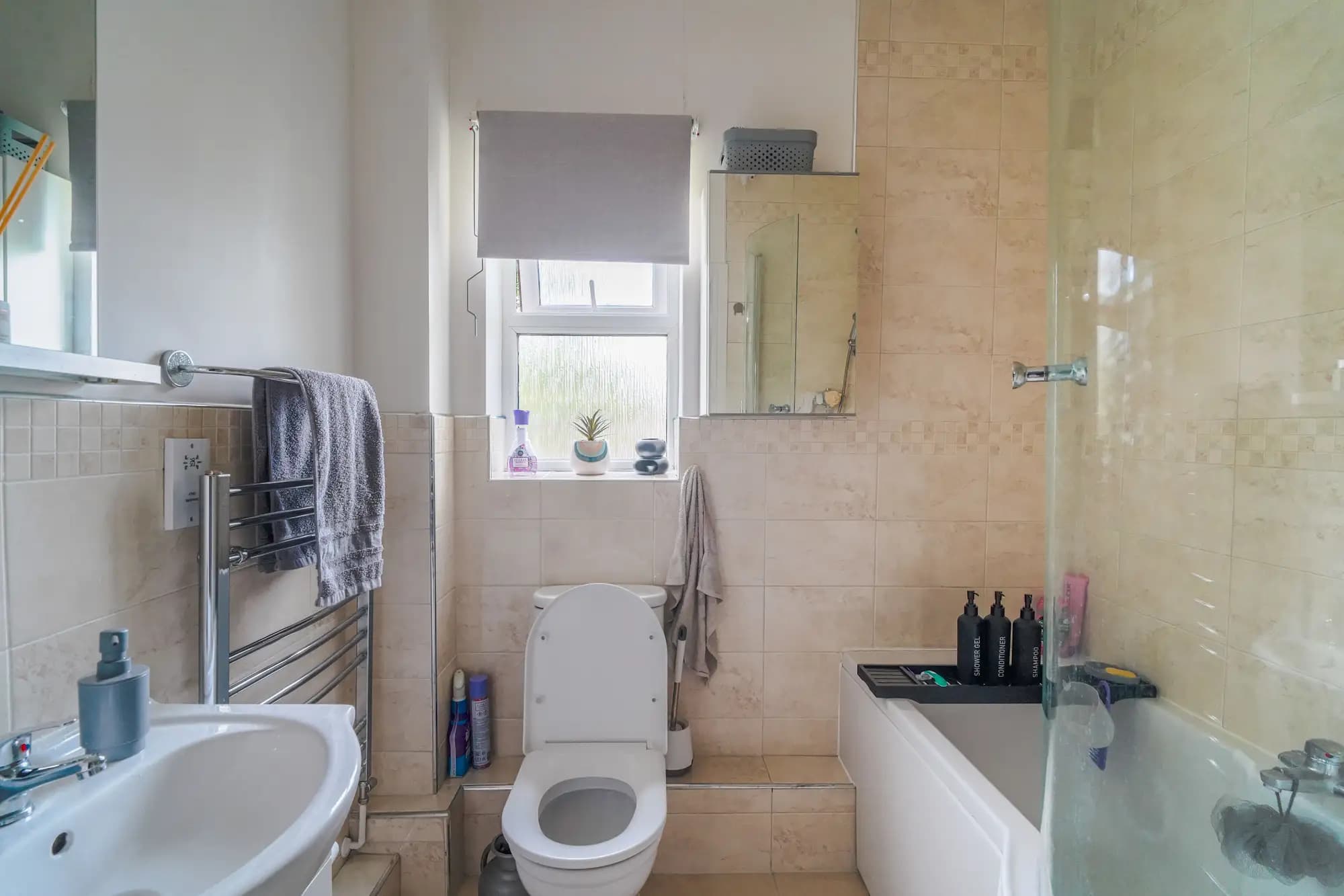 property photo 6 of 14