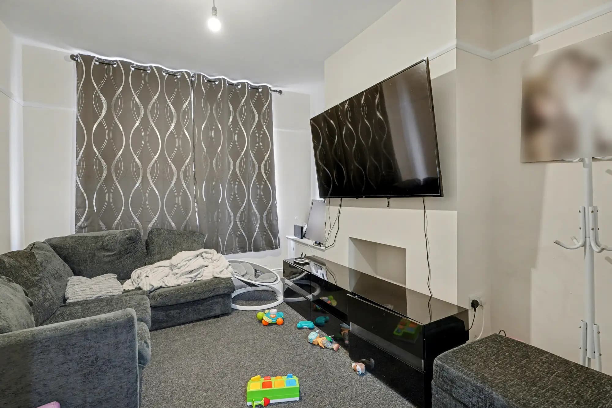 property photo 3 of 25