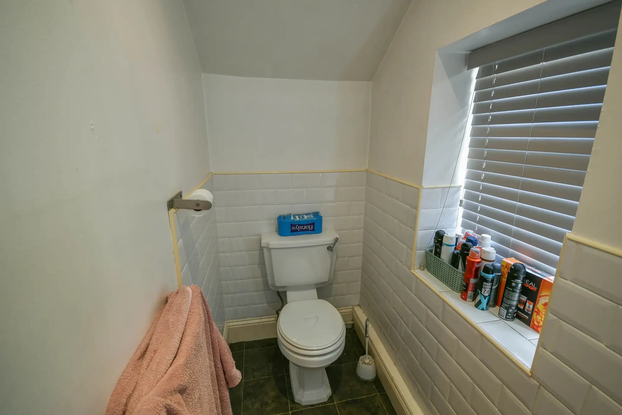 property photo 6 of 15