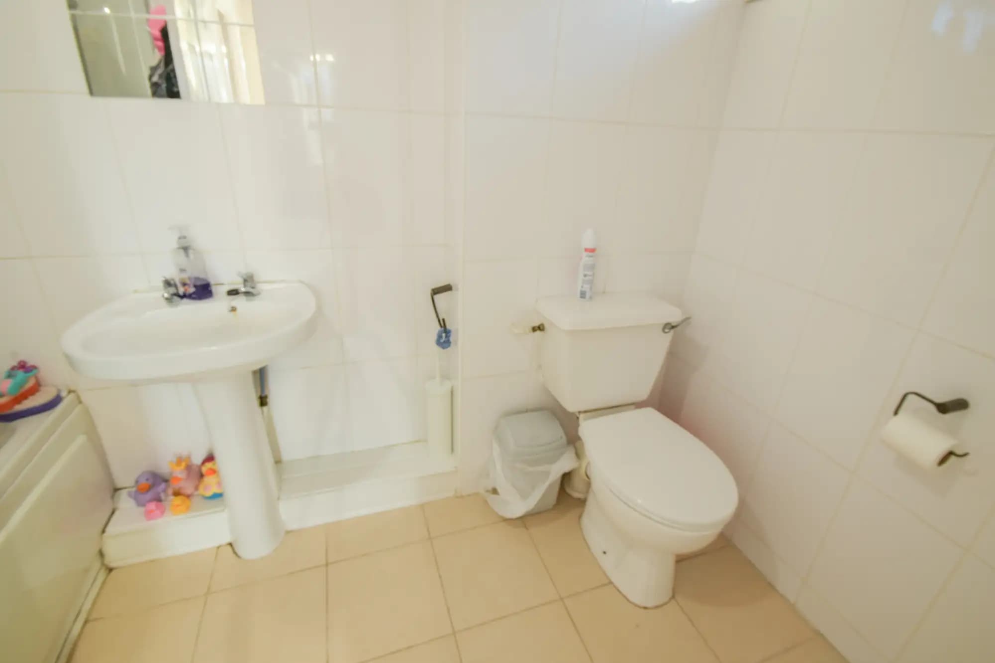 property photo 8 of 15