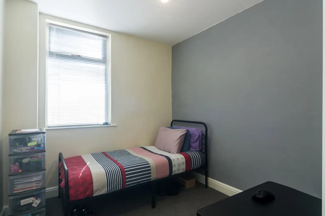 property photo 15 of 19