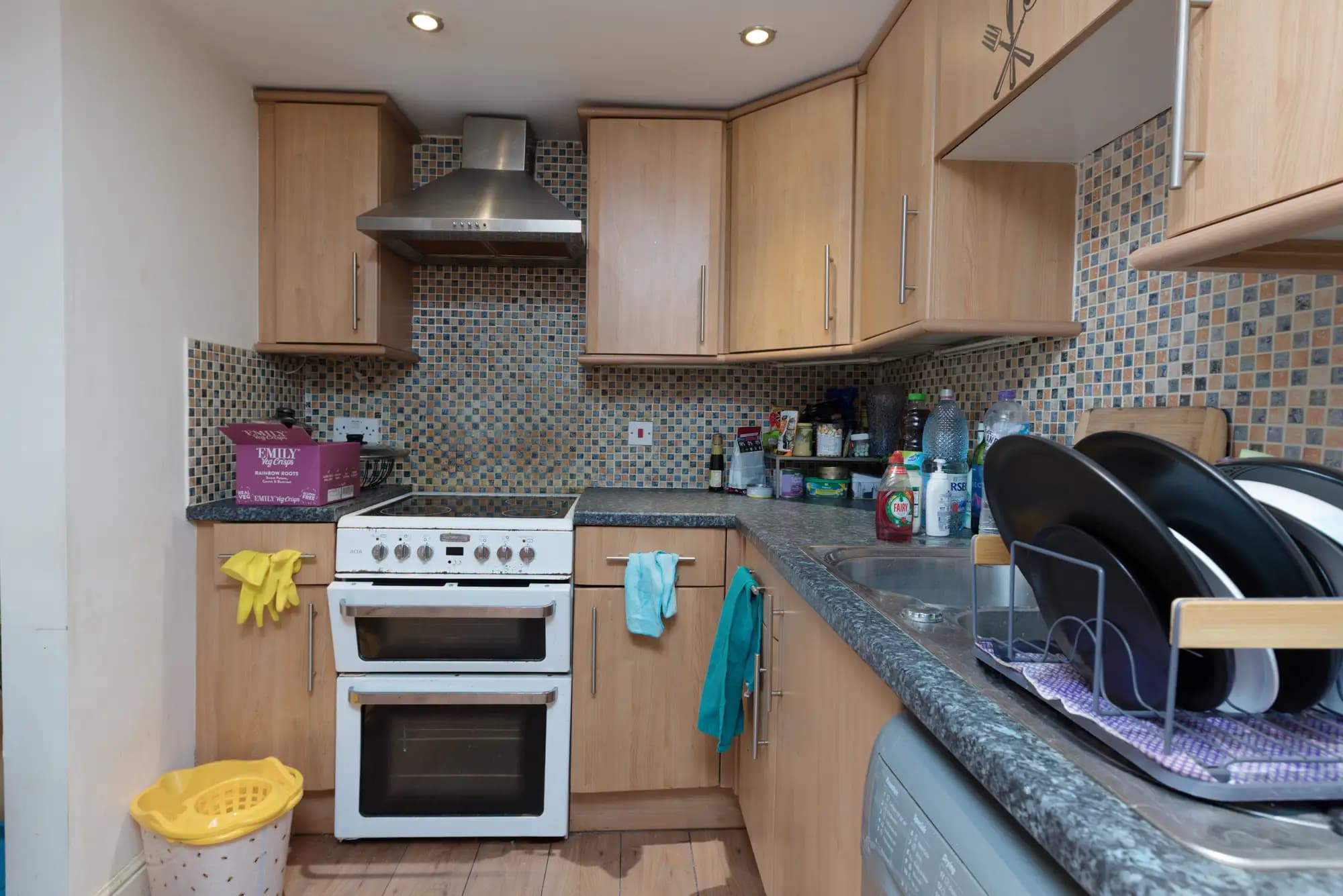 property photo 7 of 32