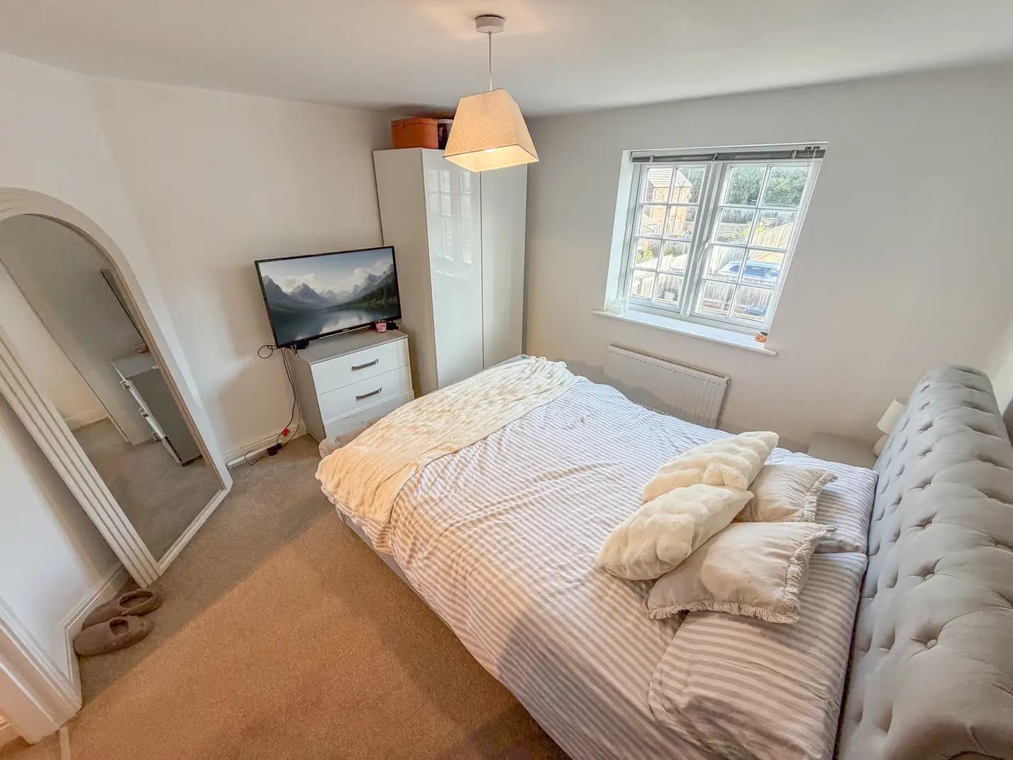 property photo 12 of 17