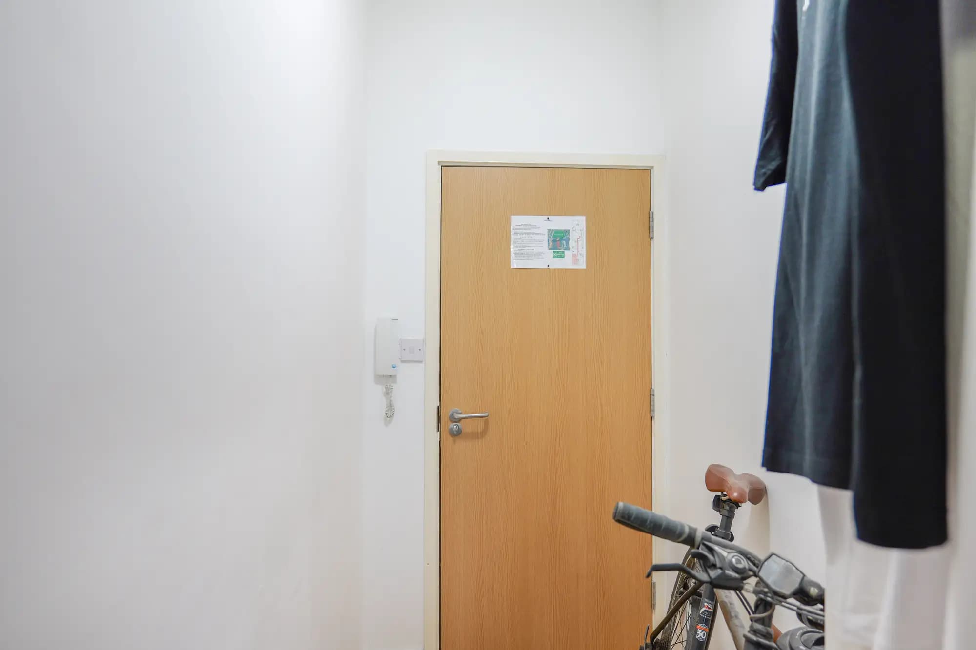 property photo 7 of 10