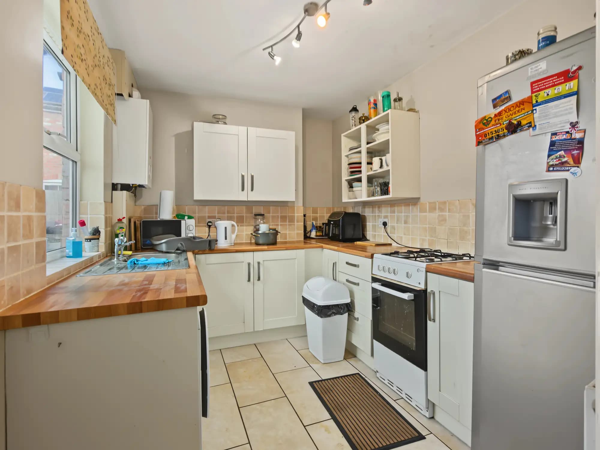 property photo 6 of 22