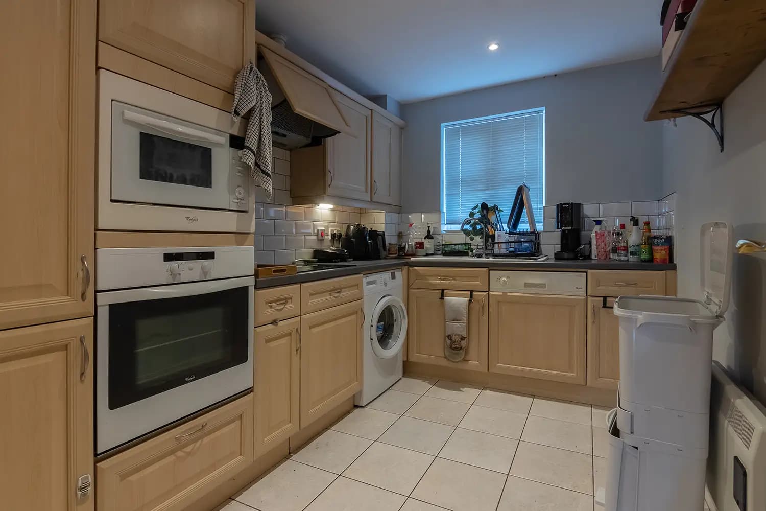 property photo 6 of 28