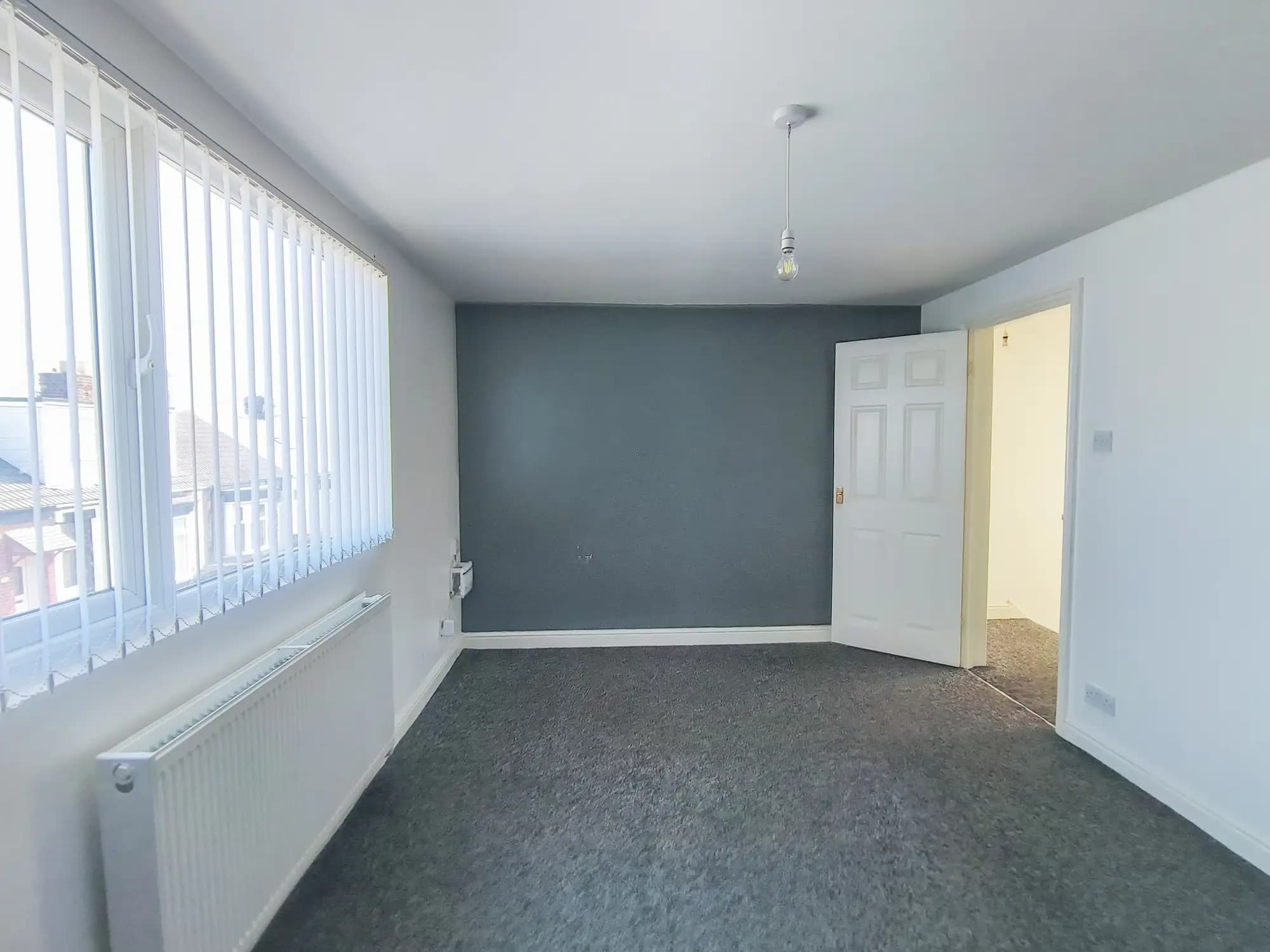 property photo 9 of 20
