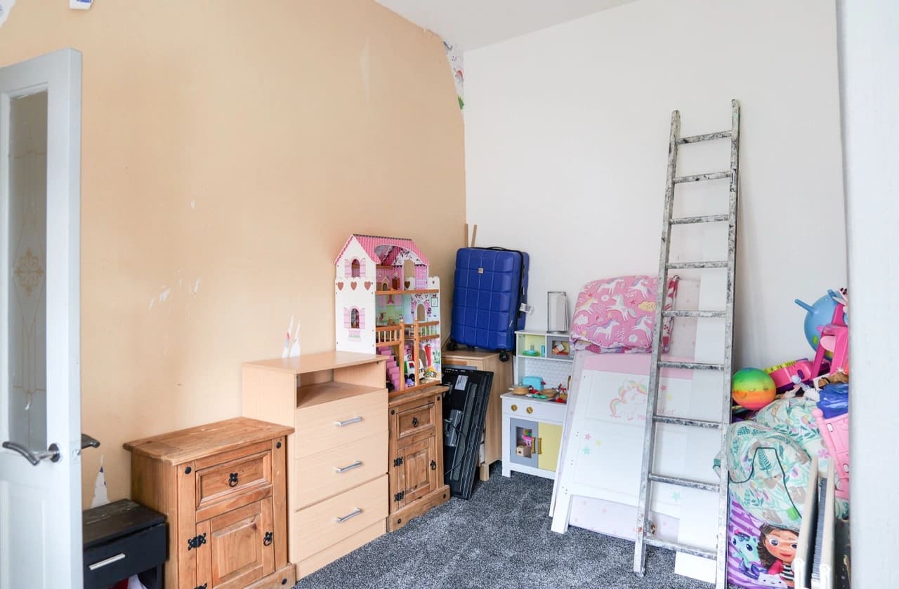 property photo 16 of 21