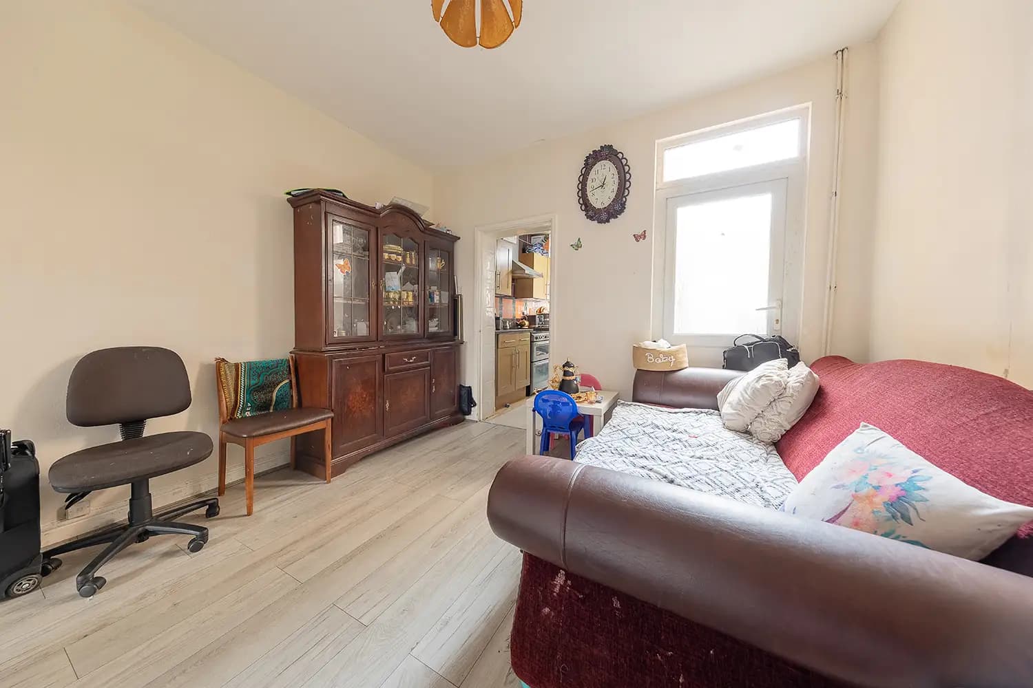 property photo 5 of 27
