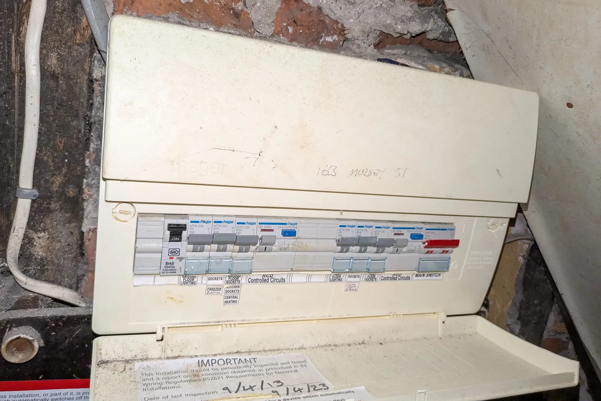 property photo 14 of 17