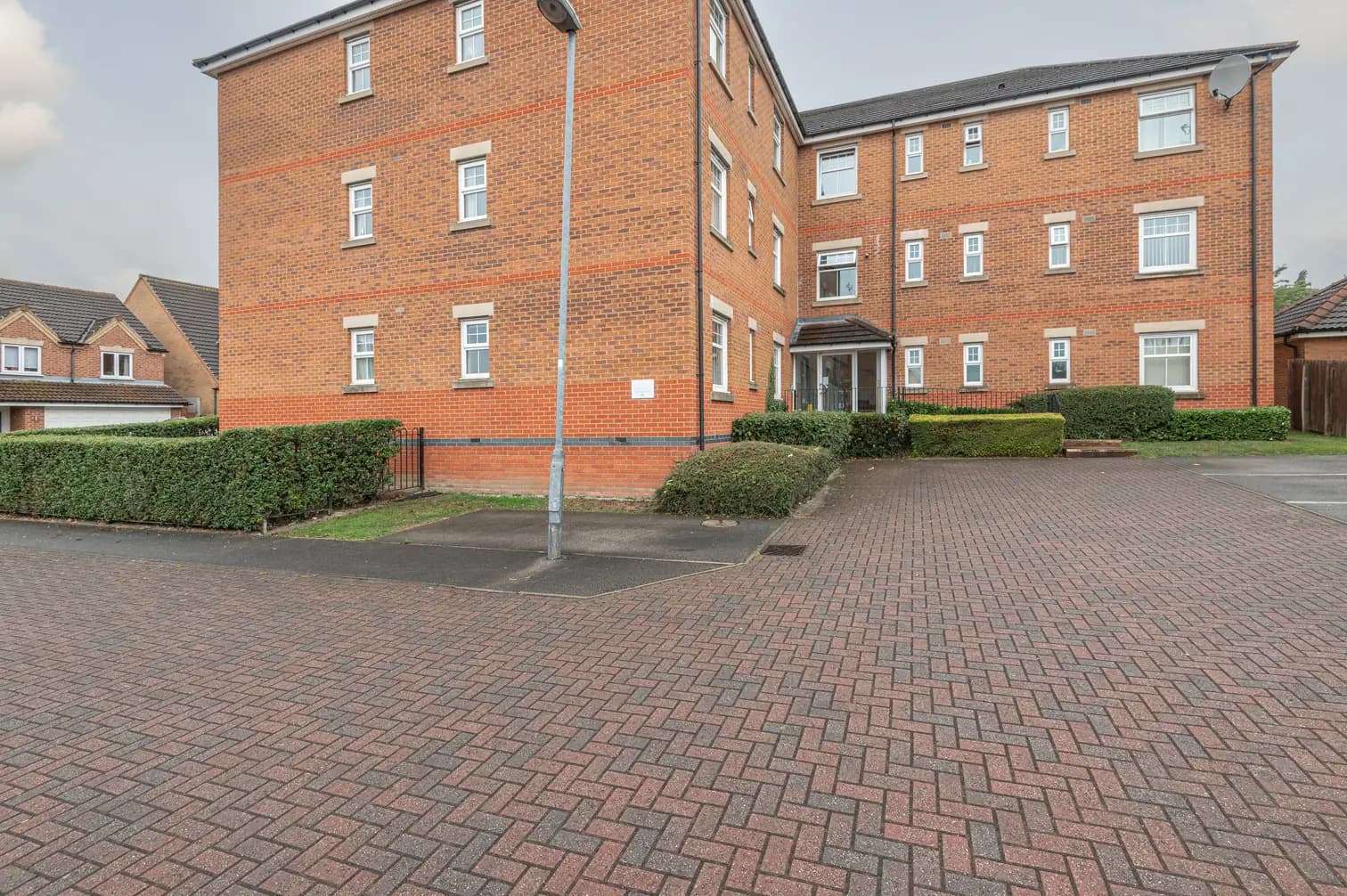 property photo 18 of 21